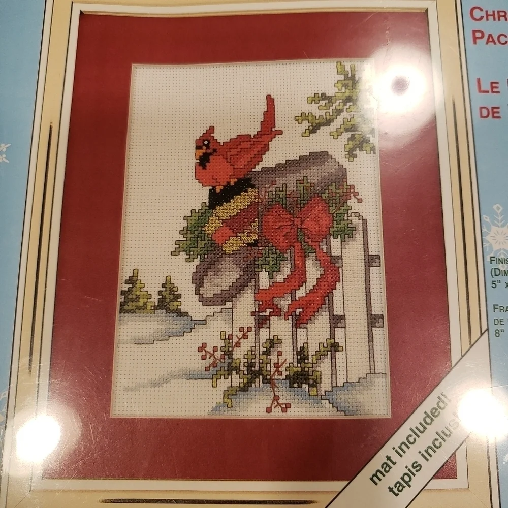 Weekenders Cardinal The Christmas Package Complete Counted Cross Stitch Kit NIP